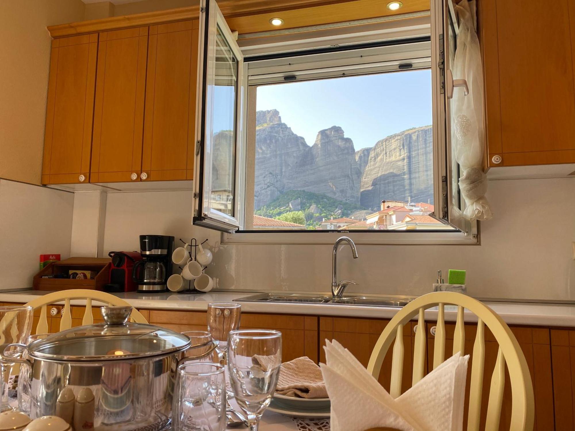 Saint Stephen'S Apartments At Meteora 2 كالامباكا المظهر الخارجي الصورة